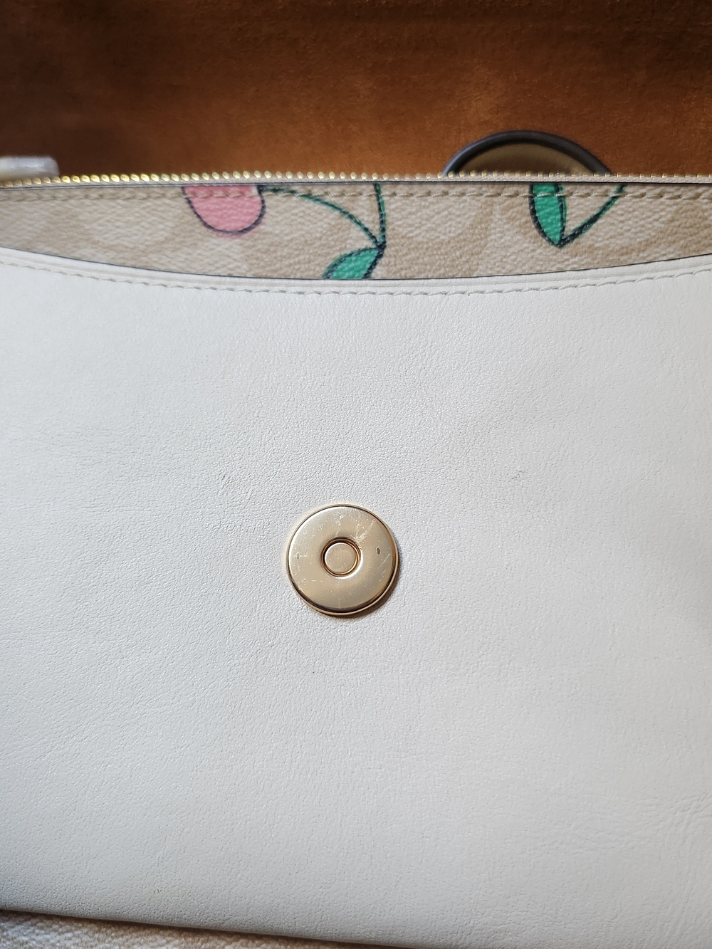 COACH Cherry Signature Crossbody Bag Cute Rare🍒 - Picture 13 of 14